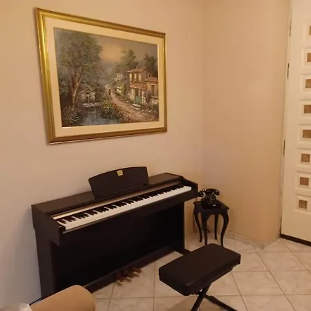 Rafaelhouse Apartment