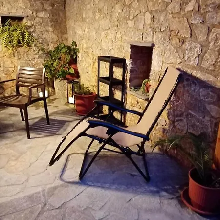 Rafaelhouse Apartment *