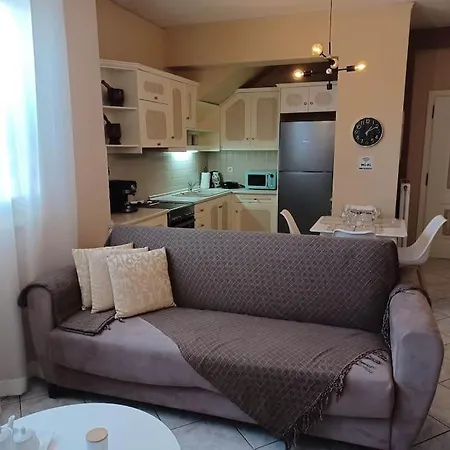 Rafaelhouse Apartament